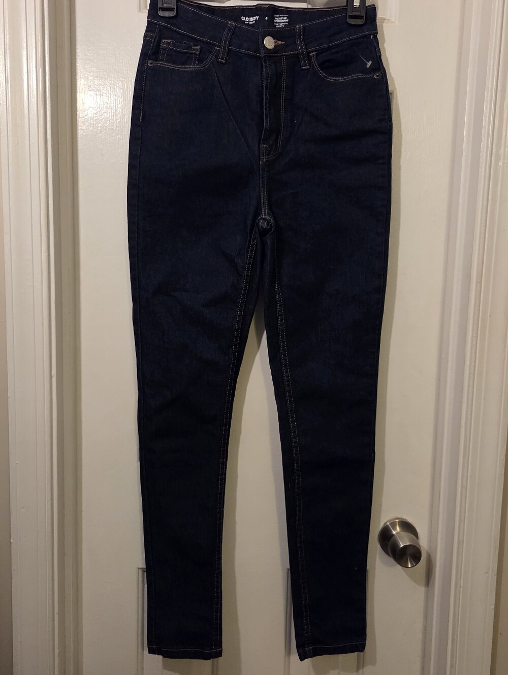 Old Navy Womens 360° Stretch Extra High-Rise Rockstar Super Skinny Jeans  Size 4